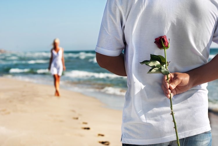 Amaze Your Lover – 16 Romantic Ideas To Keep Them Happy